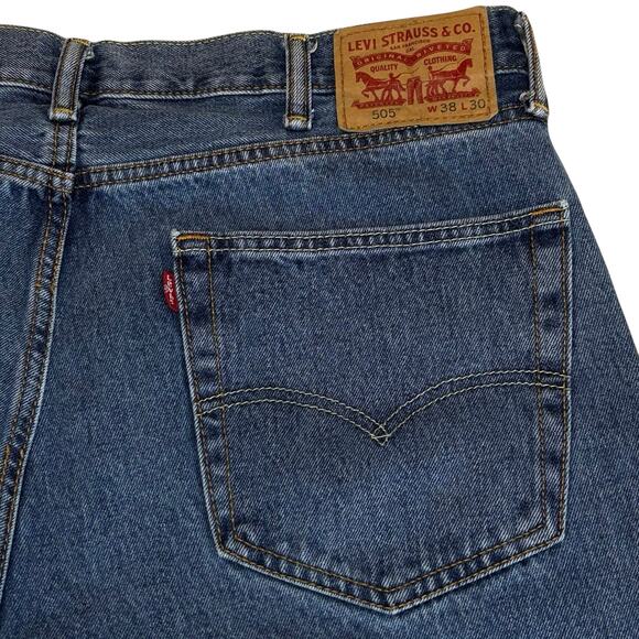 Levi's 505 Classic Straight Leg High Rise Jeans Men's 38x30 (Fits 38x29) | Blue - Picture 1 of 12